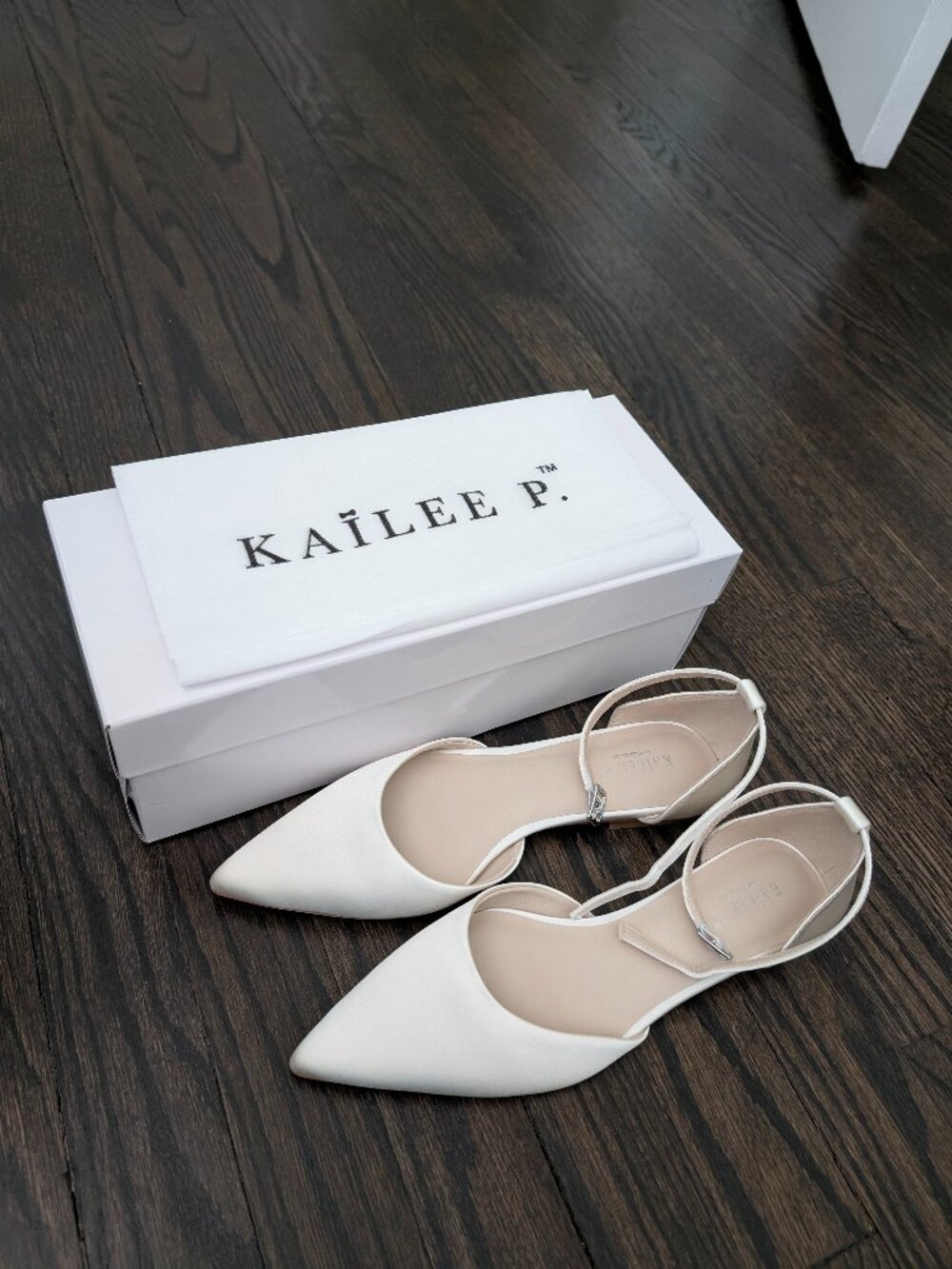 NEW Kailee P Ivory Flats Size 6.5